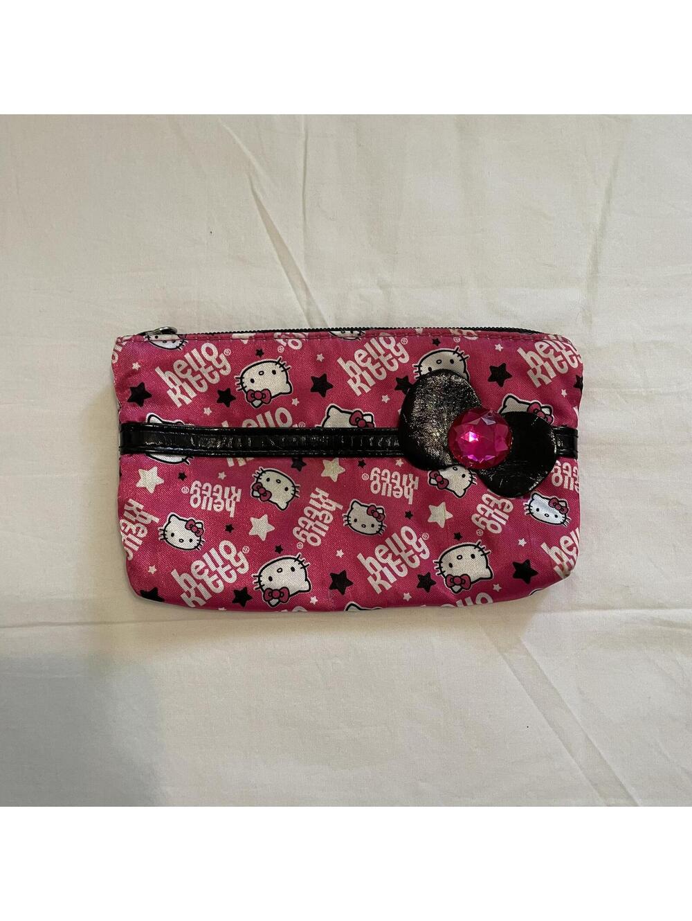 Hello Kitty pouch